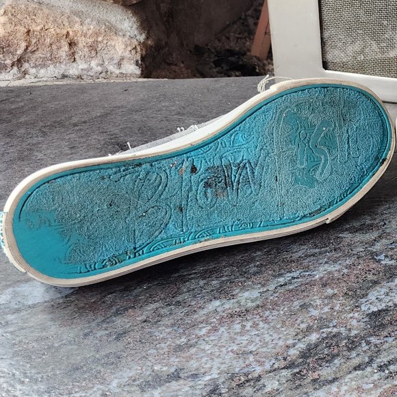 Blowfish Malibu Gray Camo Slip-On Canvas Sneakers Size 6 - Picture 16 of 16